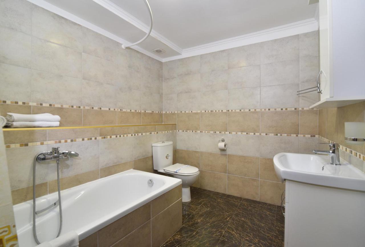 Venus Hotel Odessa Extérieur photo