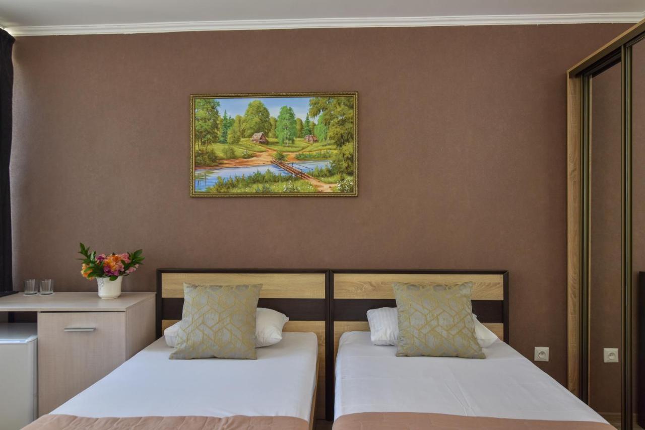 Venus Hotel Odessa Extérieur photo
