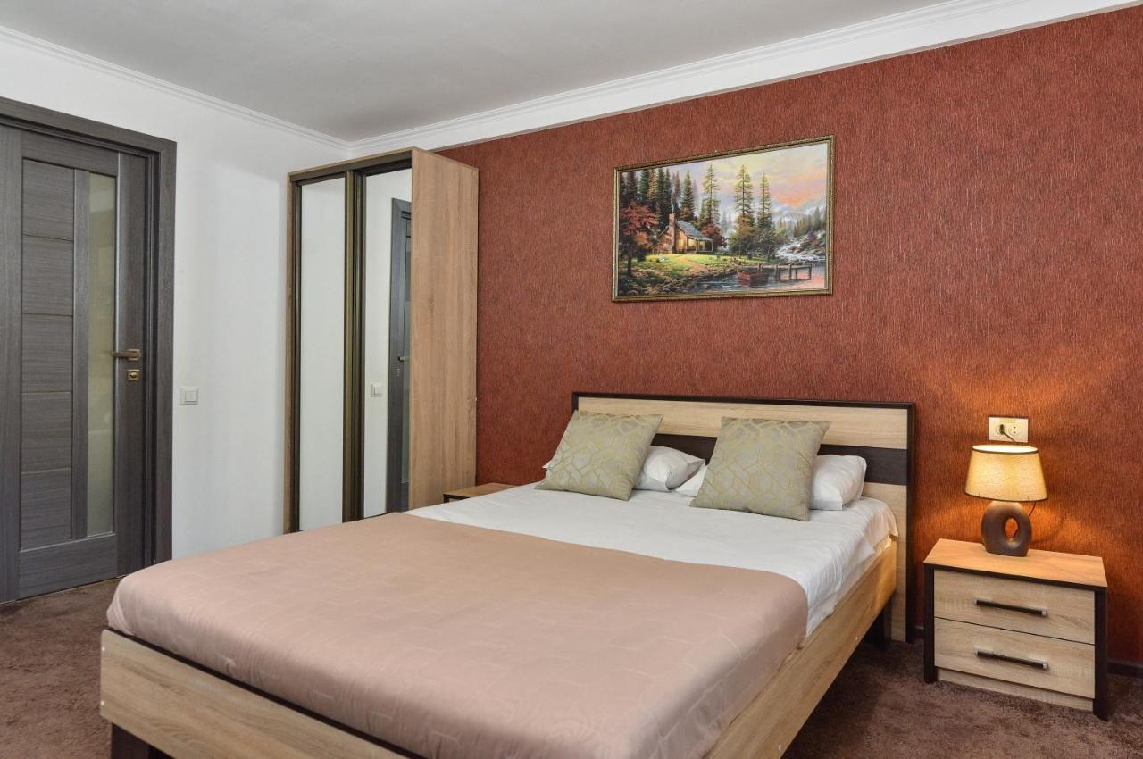 Venus Hotel Odessa Extérieur photo
