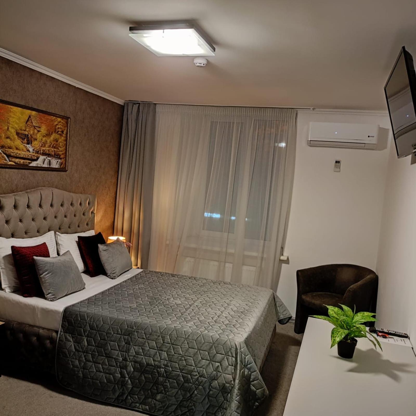 Venus Hotel Odessa Extérieur photo