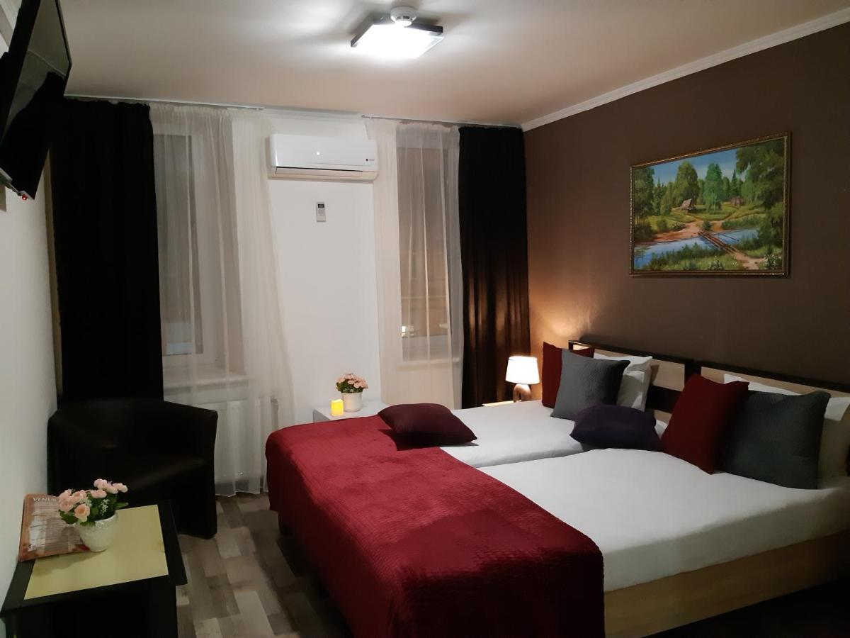 Venus Hotel Odessa Extérieur photo